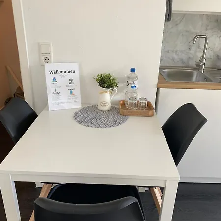 In Mit Minibalkon